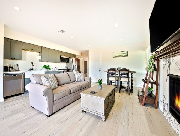 Newport Beach Home 1027696