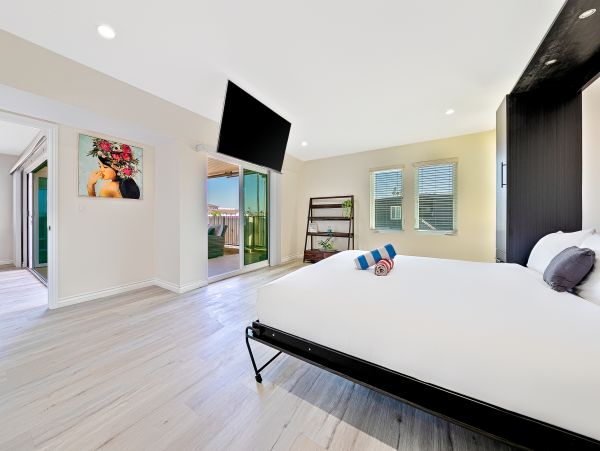 Newport Beach Home 1027696