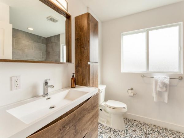 Newport Beach Vacation Condo Walk to Beach Five Bedroom