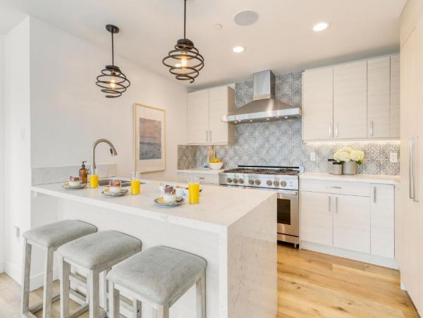Newport Beach Vacation Condo Walk to Beach Five Bedroom