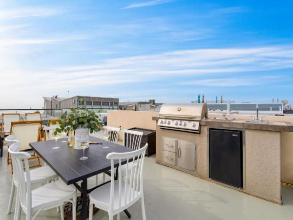 Newport Beach Vacation Condo Walk to Beach Five Bedroom