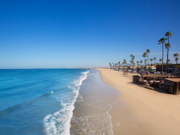Newport Beach Vacation Condo Walk to Beach Five Bedroom