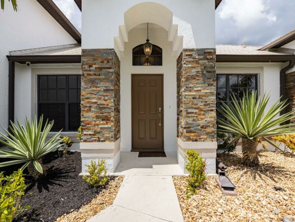 Cape Coral Home 1027739