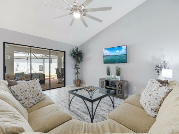 Cape Coral Home 1027739