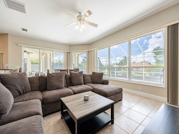 Cape Coral Home 1027746
