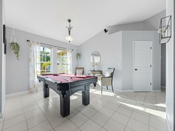 Cape Coral Home 1027749