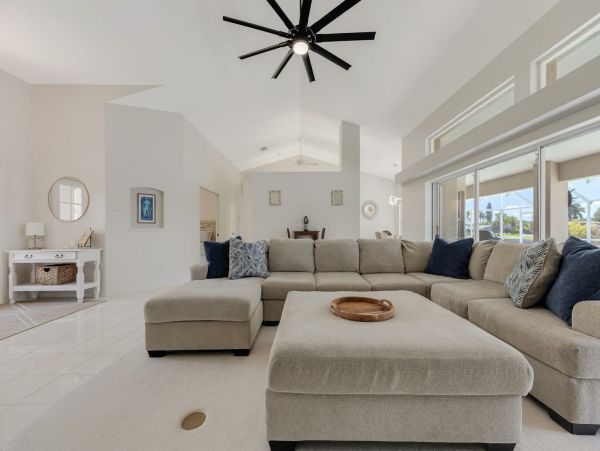 Cape Coral Home 1027751