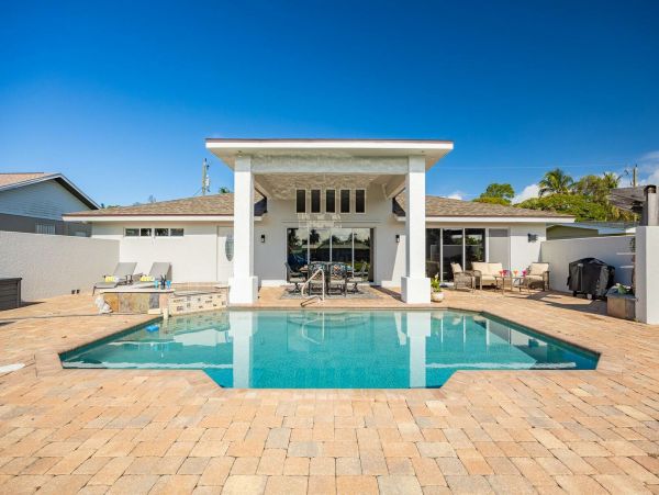Cape Coral Home 1027754