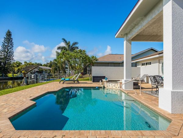 Cape Coral Home 1027754