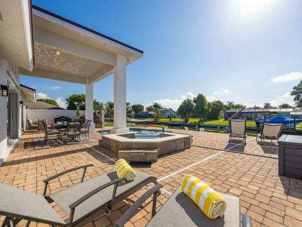 Cape Coral Home 1027754