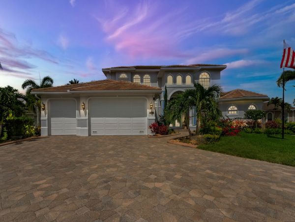 Villa Sleeps 14 Cape Coral Luxury Vacation Home