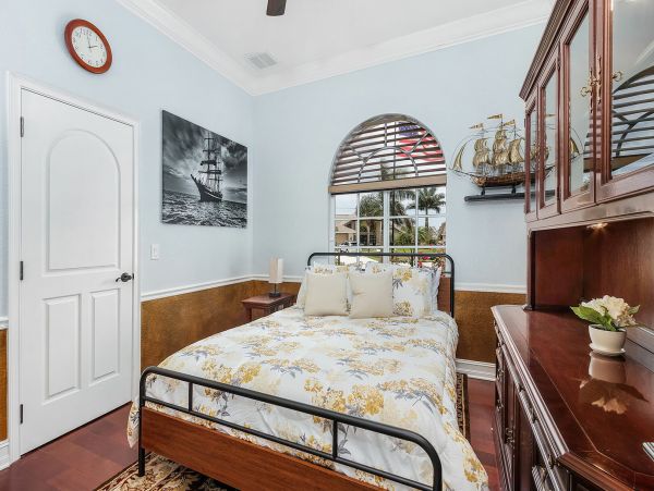 Villa Sleeps 14 Cape Coral Luxury Vacation Home