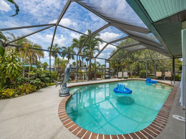 Cape Coral Home 1027756
