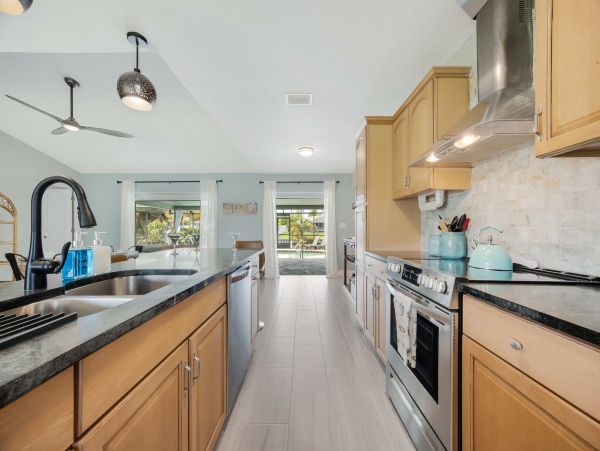 Cape Coral Home 1027756