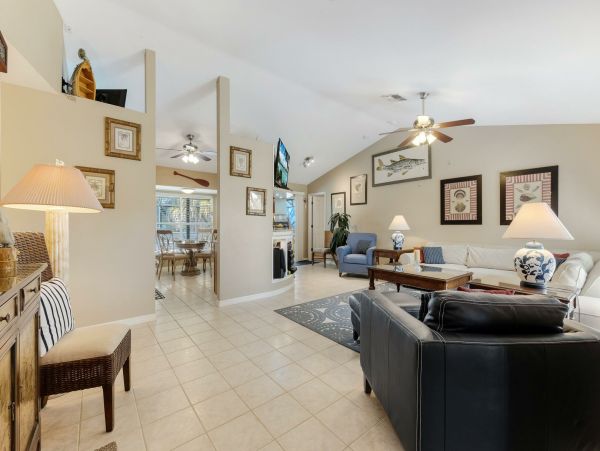 Cape Coral Home 1027758