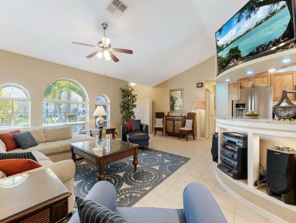 Cape Coral Home 1027758
