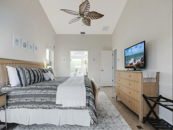 Cape Coral Luxury Pool Home