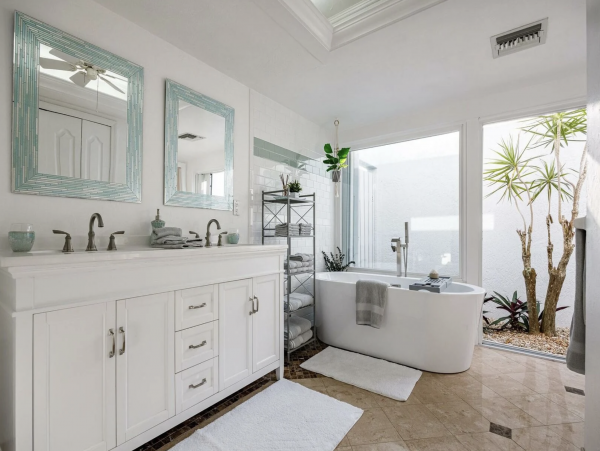 Cape Coral Luxury Pool Home