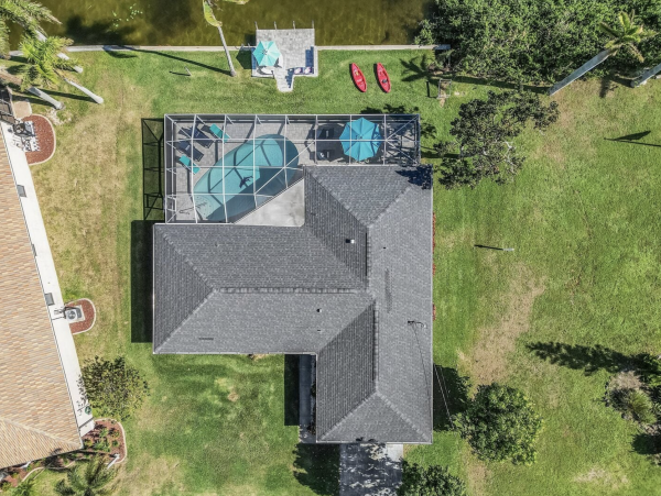 NEW ARRIVAL CAPE CORAL VACATION HOME WATER FRONT GREAT LOCATION