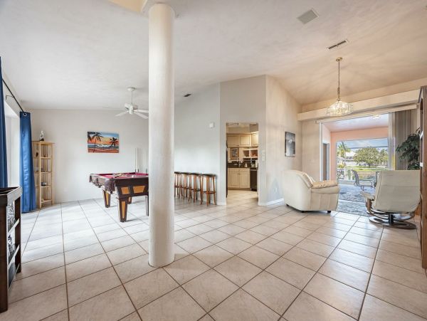 Cape Coral Home 1027765