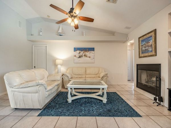 Cape Coral Home 1027765