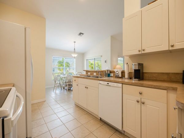 Cape Coral Home 1027766