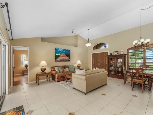 Cape Coral Home 1027771