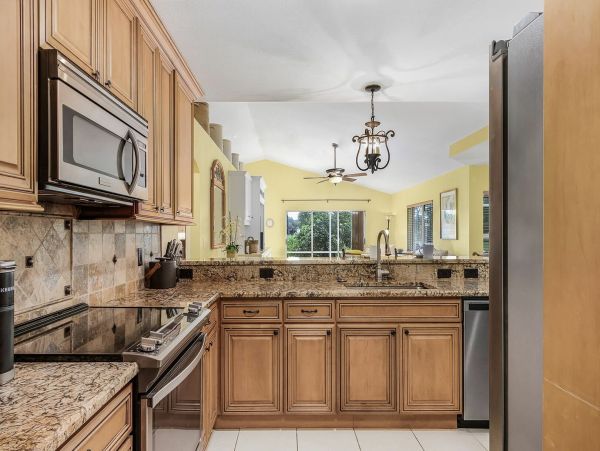 Cape Coral Home 1027771
