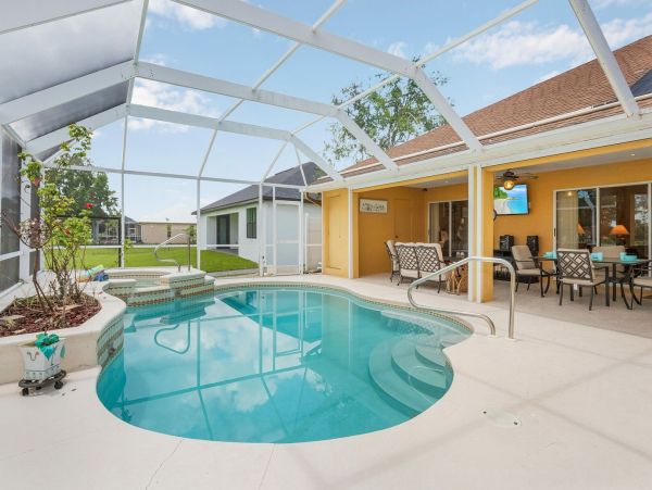 Cape Coral Home 1027771