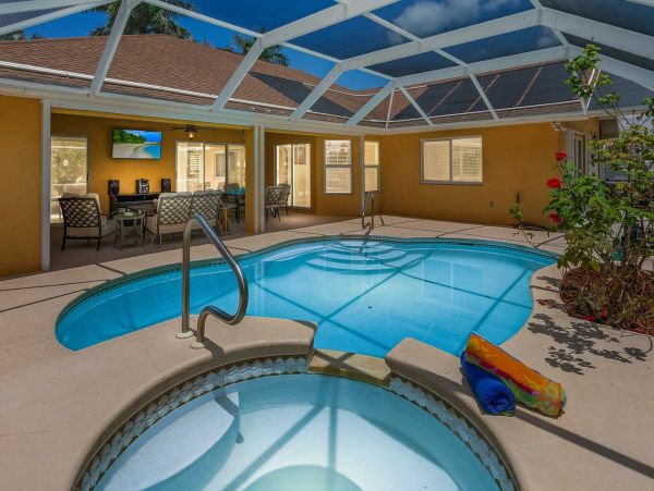 Cape Coral Home 1027771
