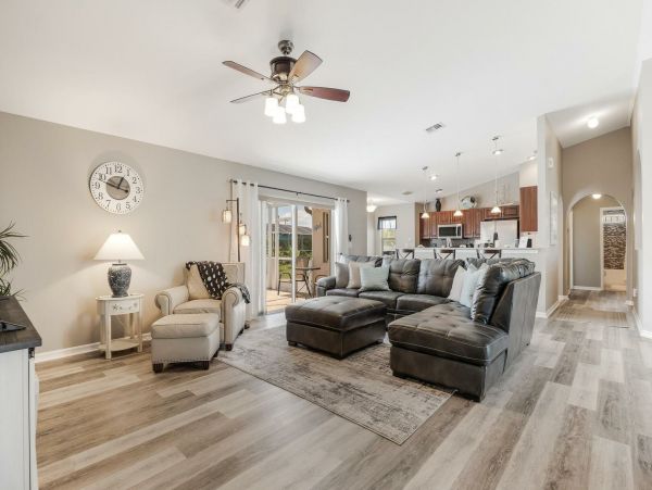 Beautiful Pool House with 3 Bedrooms in Cape Coral