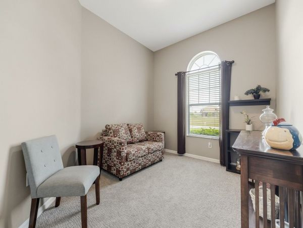 Beautiful Pool House with 3 Bedrooms in Cape Coral