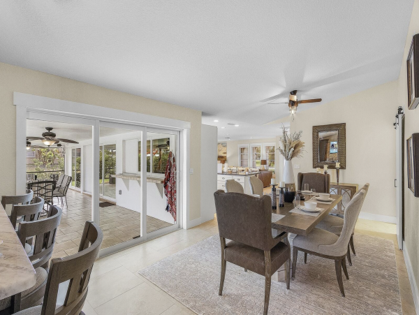 Luxurious Gulf Access Escape in Southwest Cape Coral