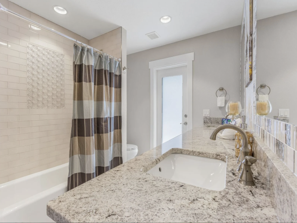 Luxurious Gulf Access Escape in Southwest Cape Coral