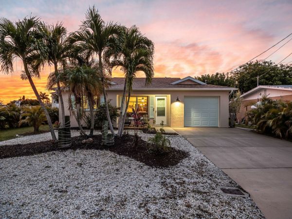 Cape Coral Home 1027777