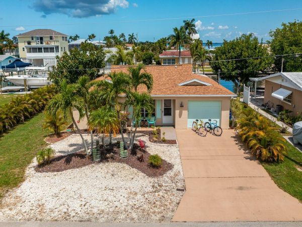 Cape Coral Home 1027777