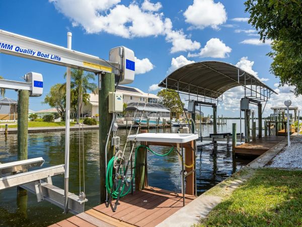 Cape Coral Home 1027777
