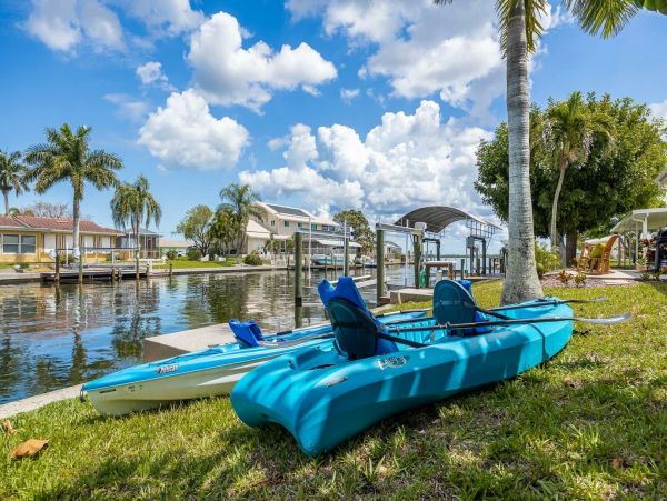 Cape Coral Home 1027777