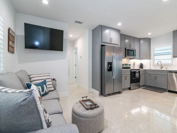 Lovely Holmes Beach Condo with 1 Bedroom