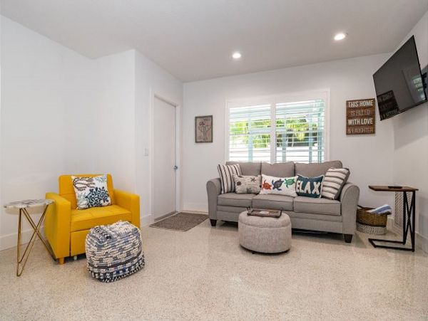 Lovely Holmes Beach Condo with 1 Bedroom