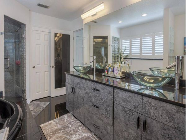 Waterfront Vacation Pool Home in Clearwater
