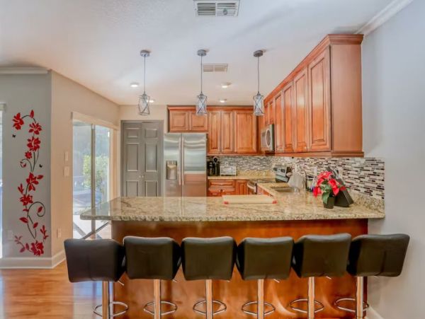 Dog-friendly Vacation Pool Home in Palm Harbor