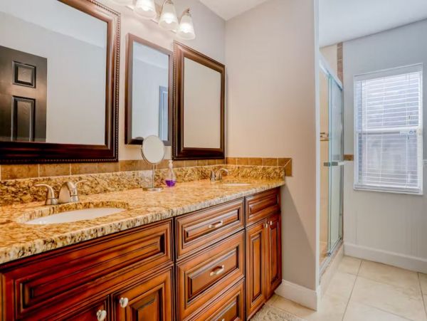 Dog-friendly Vacation Pool Home in Palm Harbor