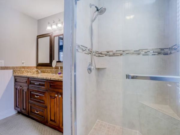 Dog-friendly Vacation Pool Home in Palm Harbor