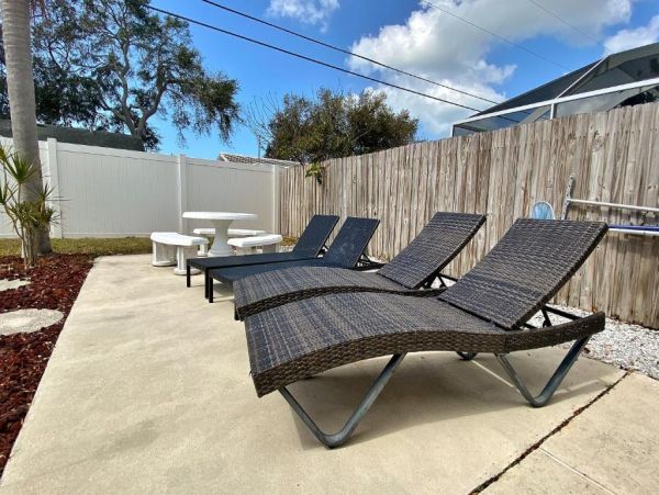 Largo Vacation Pool Home Four Bedroom