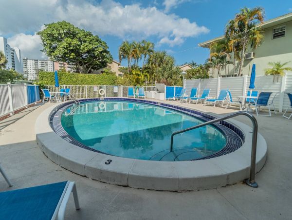 Pompano Beach Condo 1027912