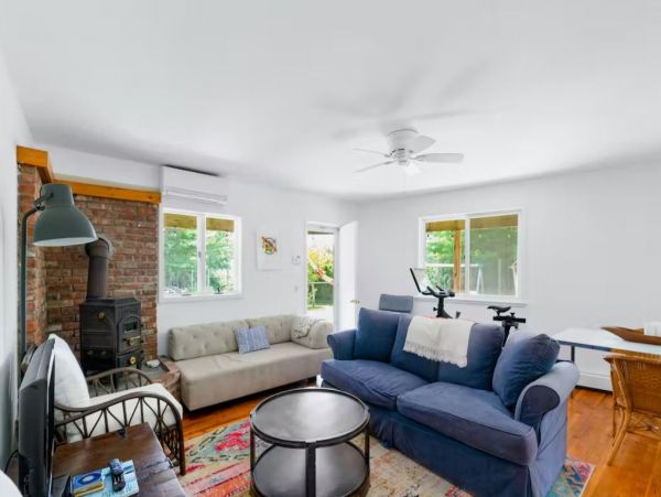 Beautiful Hamptons Vacation Home Four Bedrooms Sleeps 10