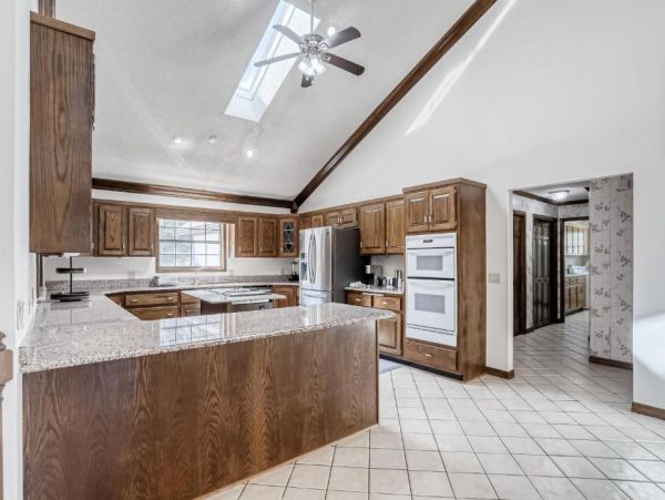 Jacksonville Vacation Pool Home 4 Bedroom with Tennis Court