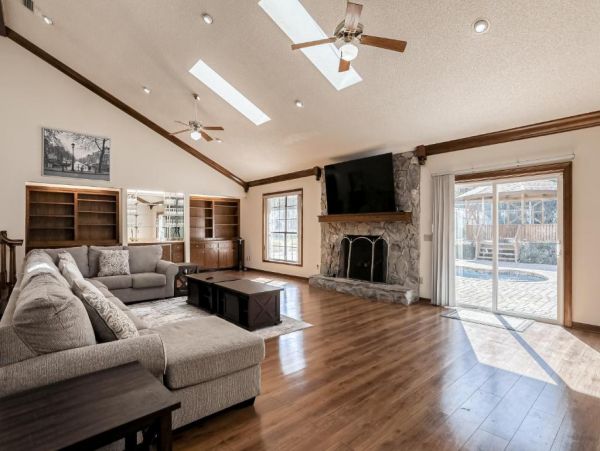 Jacksonville Vacation Pool Home 4 Bedroom with Tennis Court