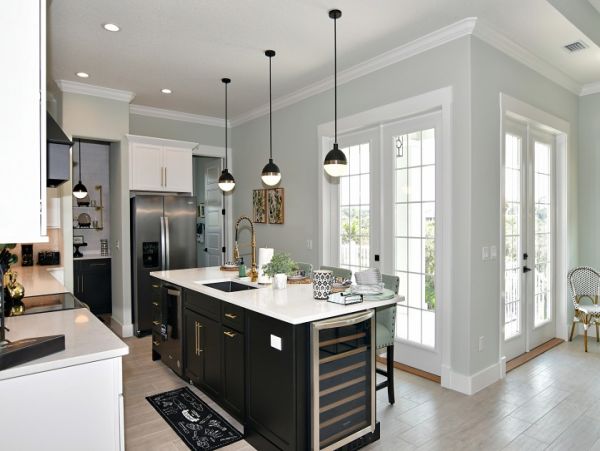 Four Bedroom Vacation Pool Home in Palm Coast Close to Beach